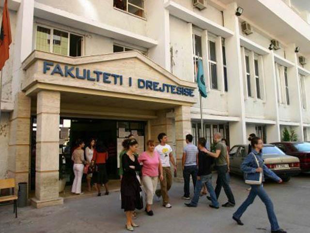 fakulteti