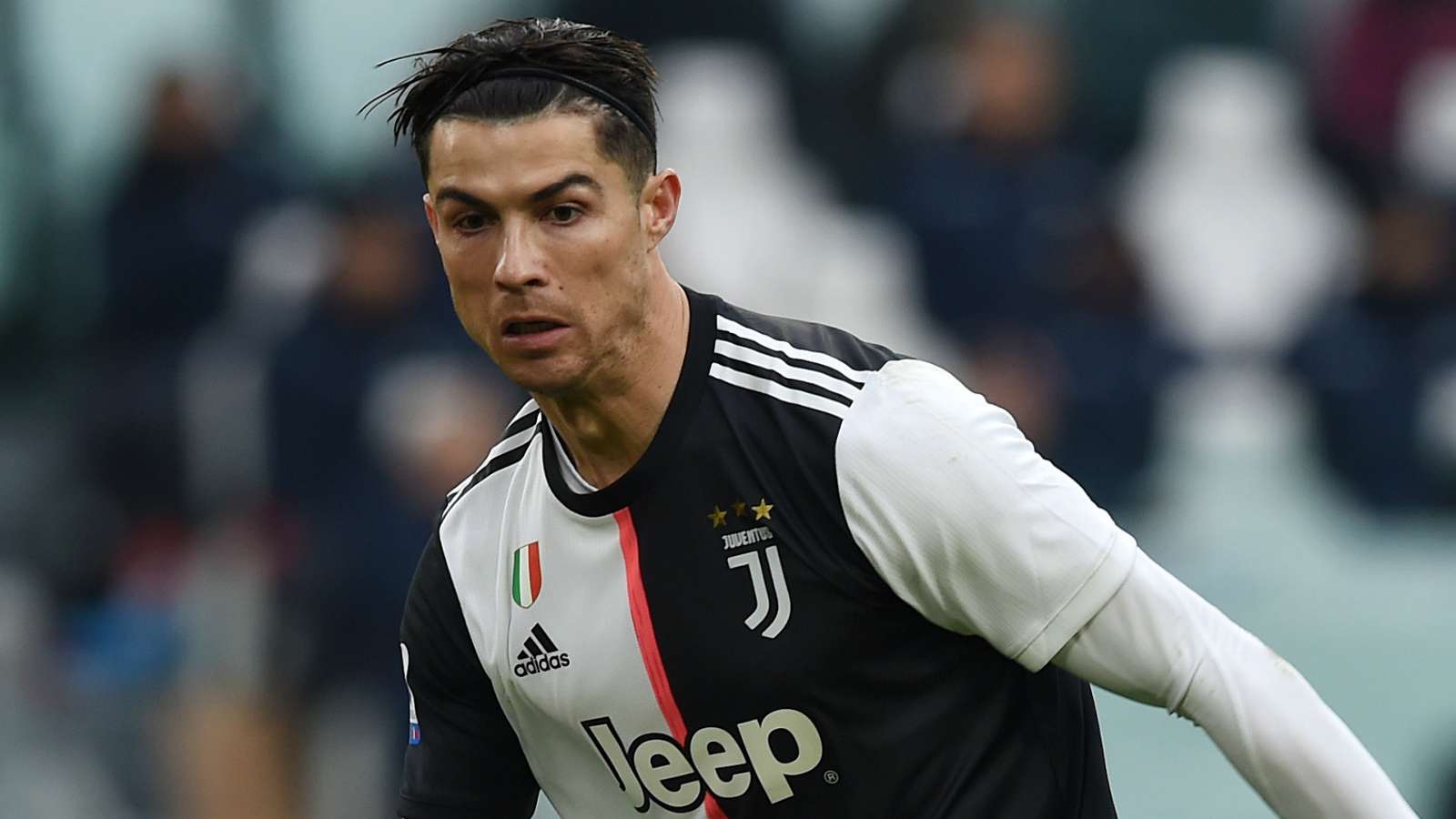 cristiano-ronaldo-juventus-2019-20_1ugf7srkqp2ebzuj0obywuoky-1