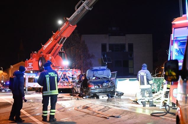 makina kanal aksident tragjik itali