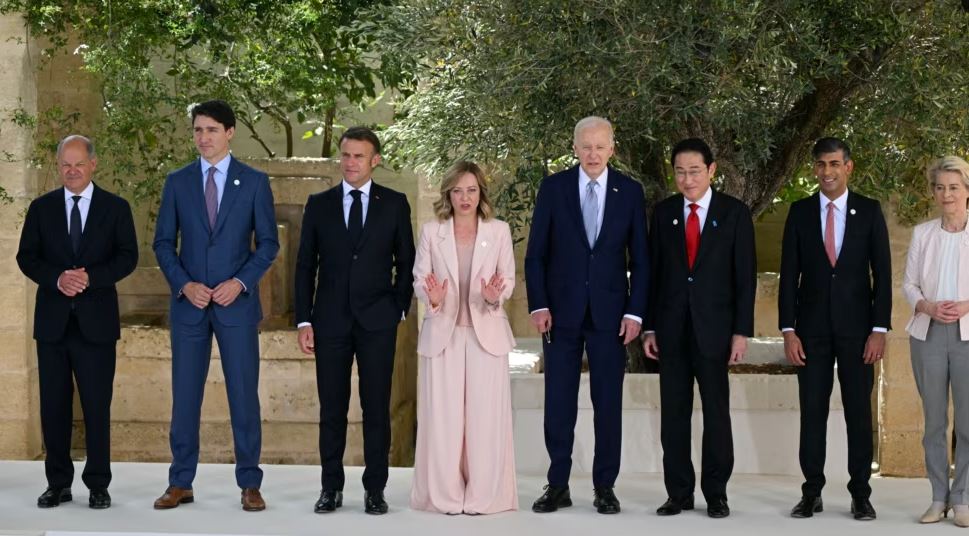 g7