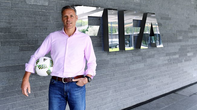 van basten fifa