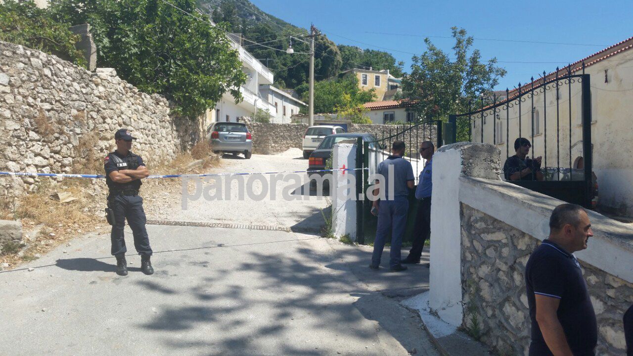 Policia në banesën e gjyshërve të 12-vjeçarit