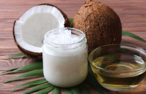 coconut-oil-and-coconuts-palm-branches-close-up-1314573256-db8f4eab6c77432ca4470672ee6b4ecf-1024x576