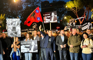 protesta e opozites pd  (2)