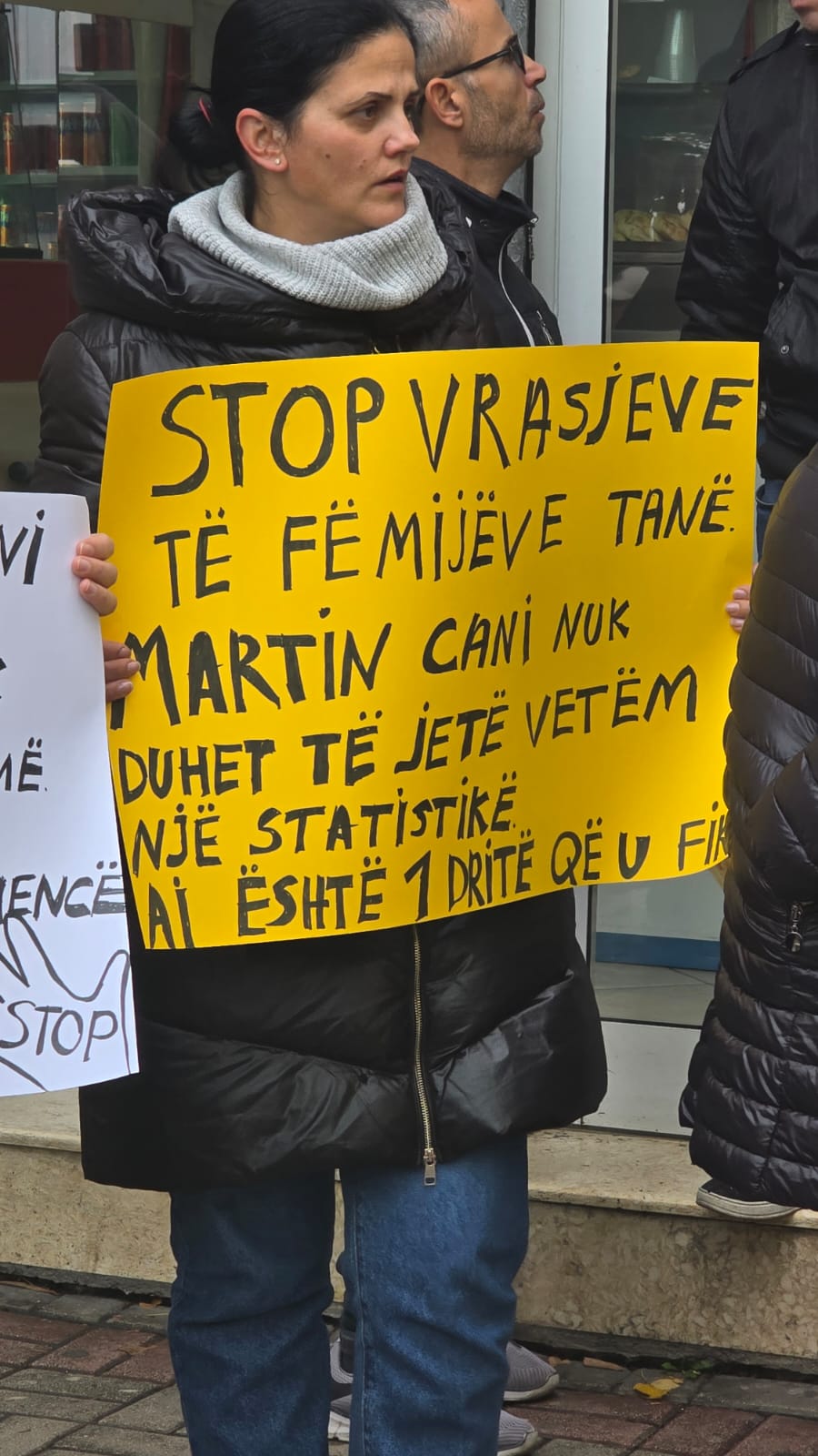 pankarta protesta 14 vjecari (3)