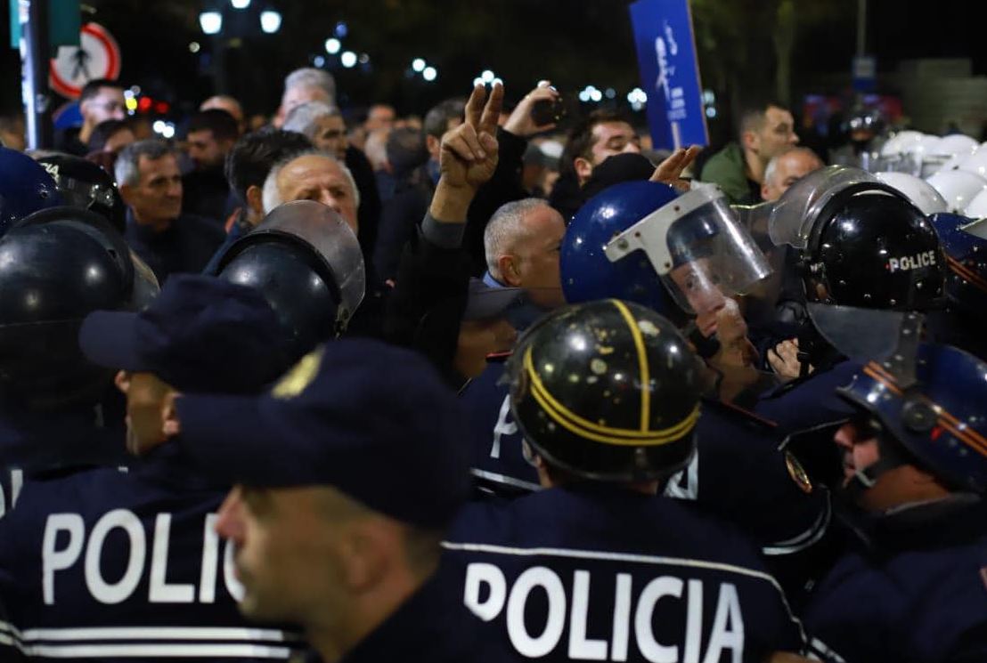 protesta e opzites