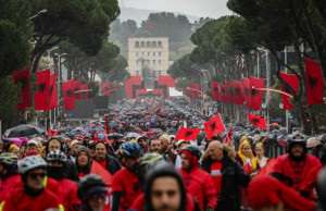 tirana-festa-768x513