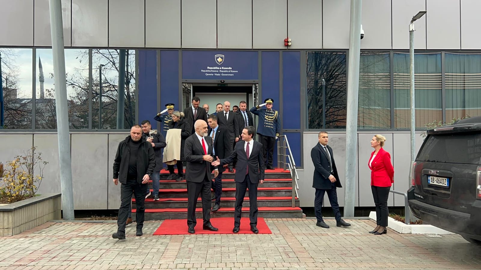 edi rama albin kurti kosove prishtine (1)