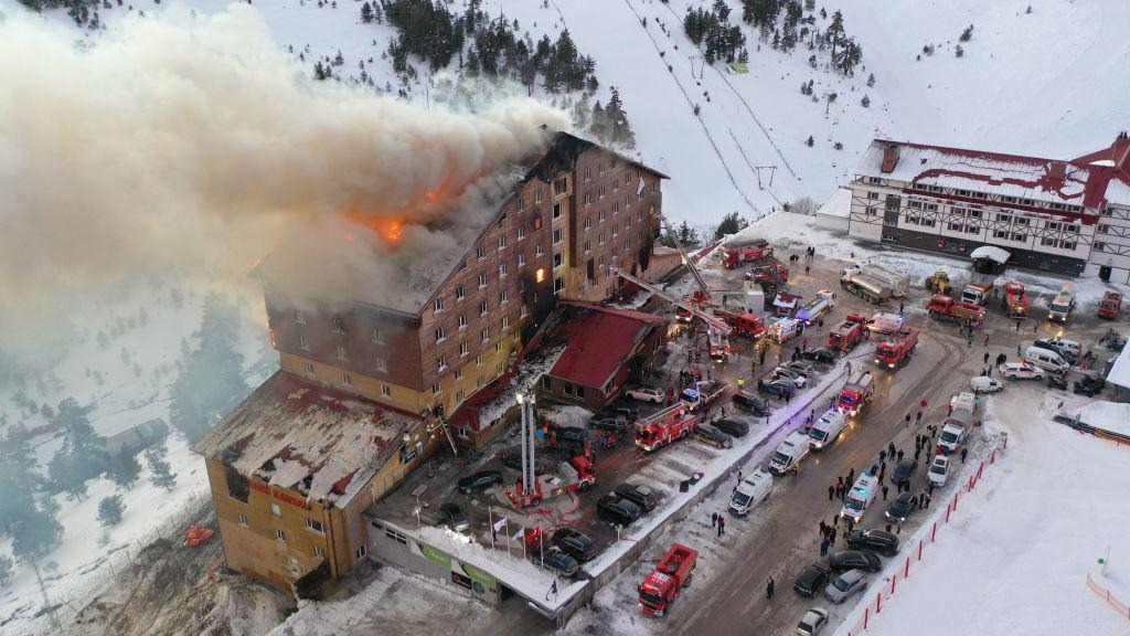 zjarri turqi resorti i skive (1)